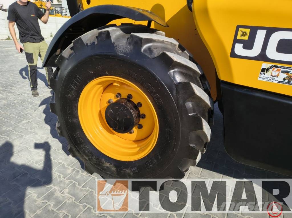 JCB 560-80 مناولات متداخلة