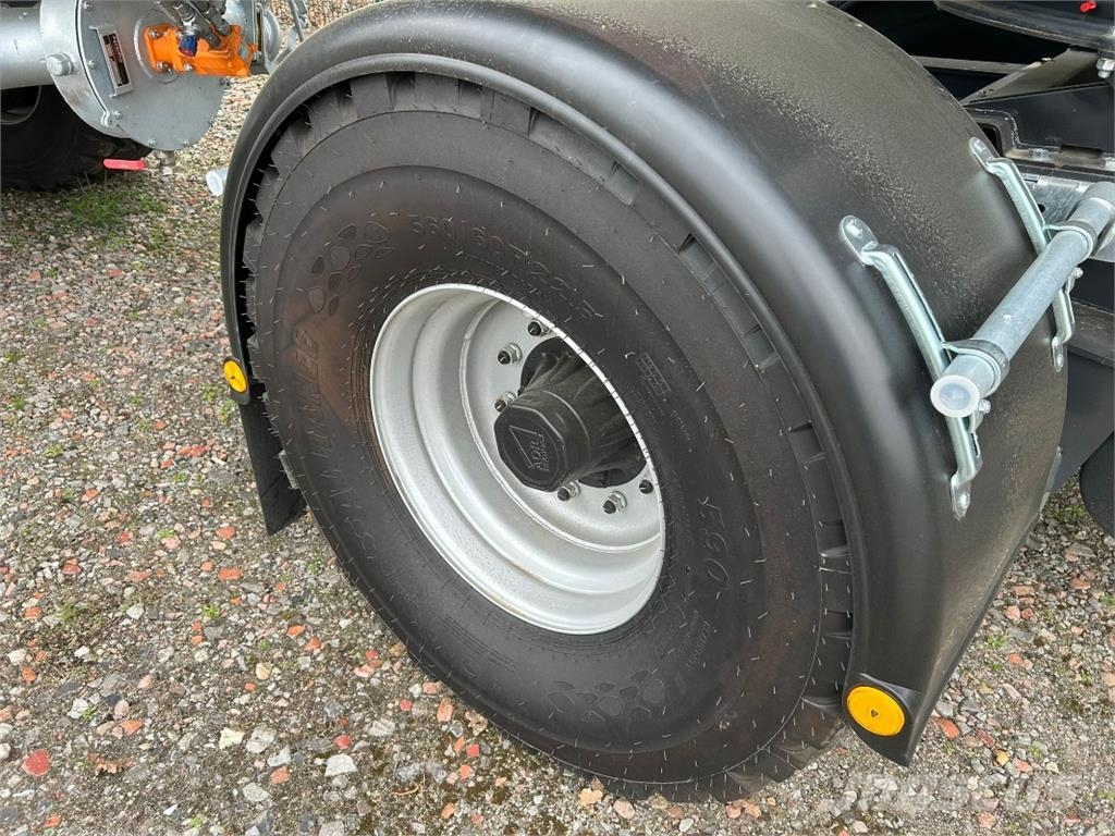 Fliegl TFW 26500 Road-X-Line Mestverspreider