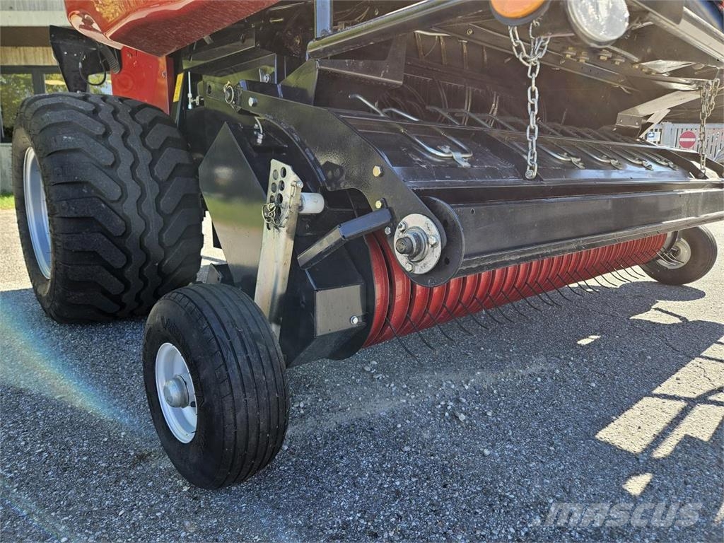 Case IH RB 344 Rotor Cutter Ronde-balenpersen
