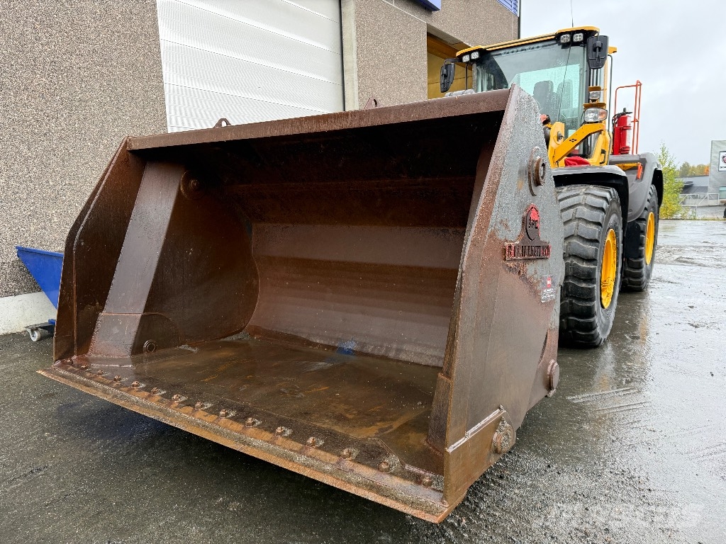 Volvo L 120 H Radlader