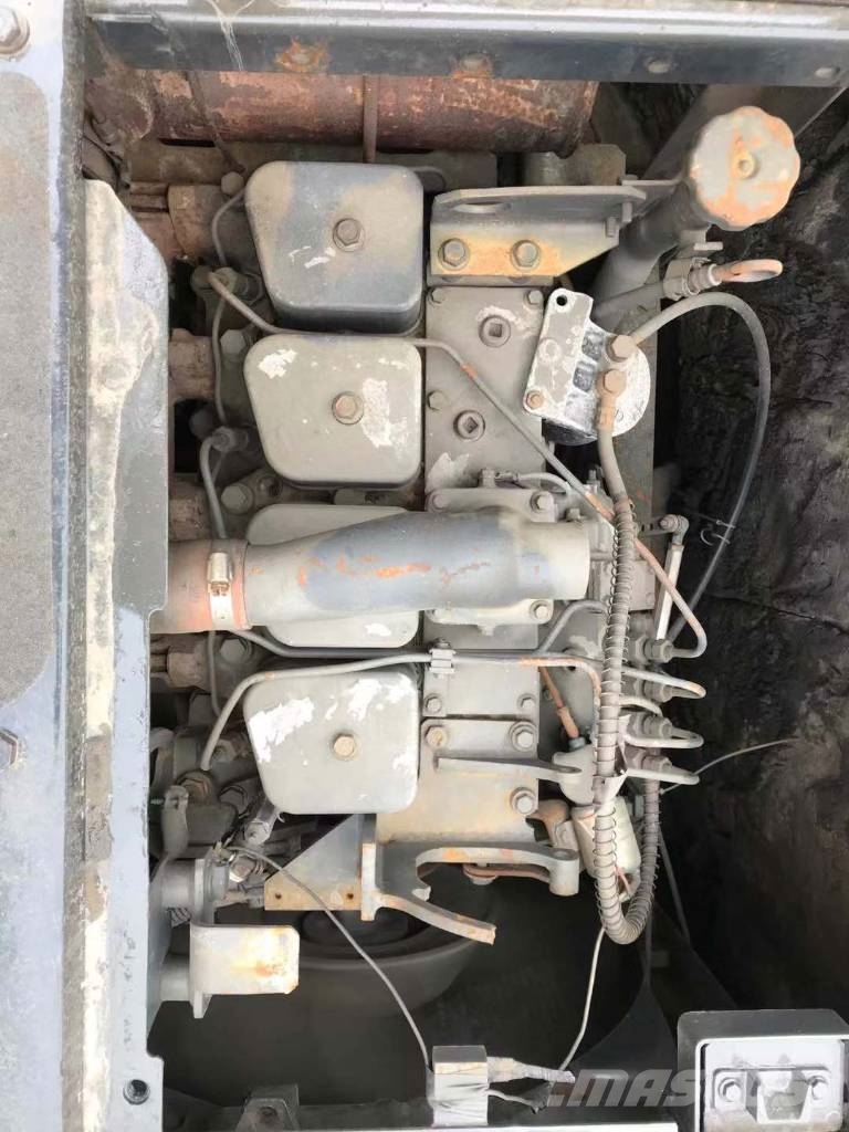 Komatsu PC 128 US 中型挖掘机