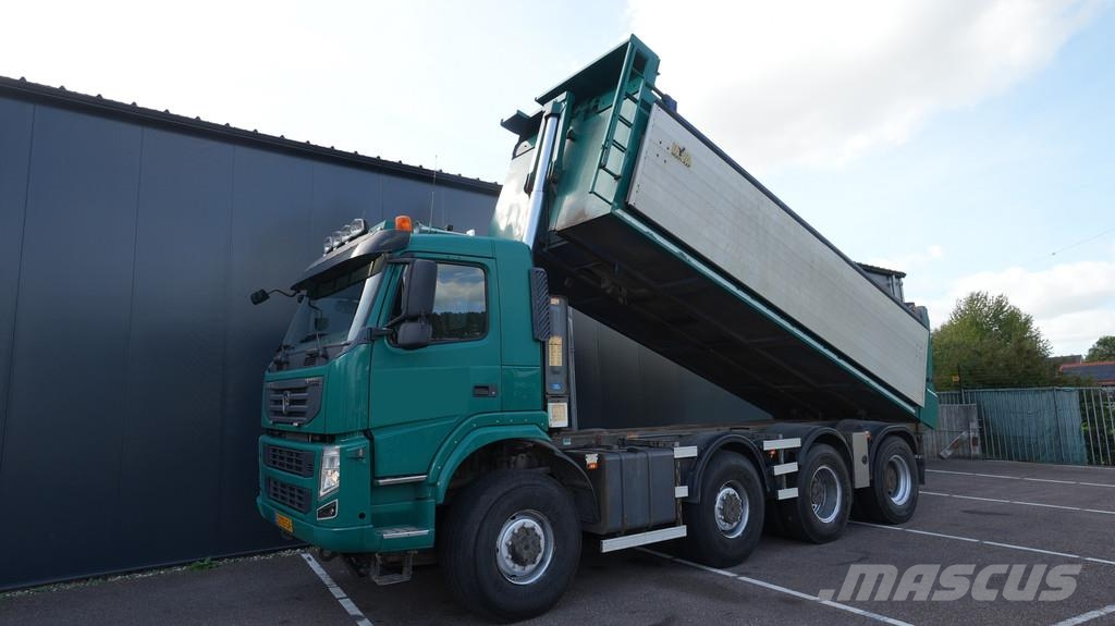 Terberg FM 2000 8x8 tipper truck 661.000km شاحنات قلابة