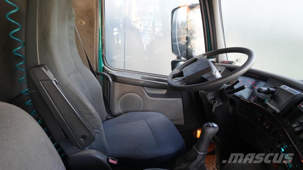 Terberg FM 2000 8x8 tipper truck 661.000km شاحنات قلابة