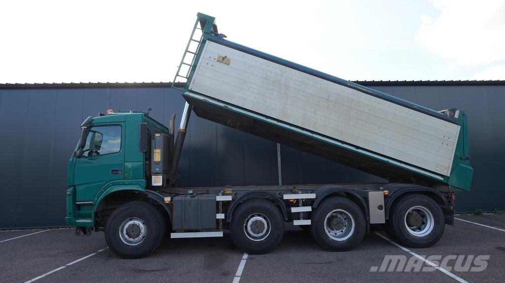 Terberg FM 2000 8x8 tipper truck 661.000km شاحنات قلابة