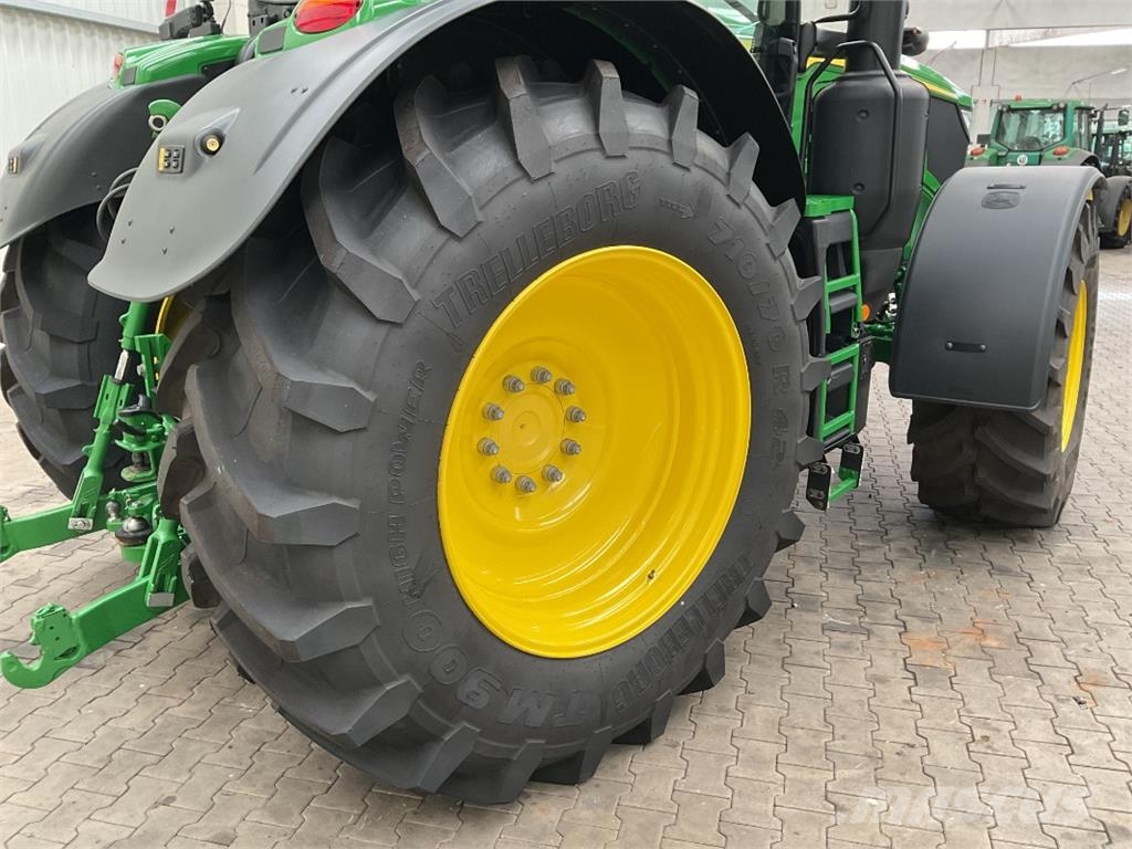 John Deere 6R 250 Tractors