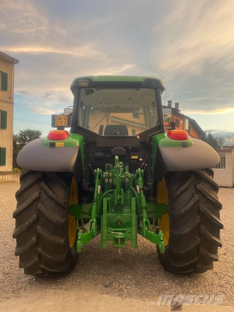 John Deere 6520 SE0 Tractors