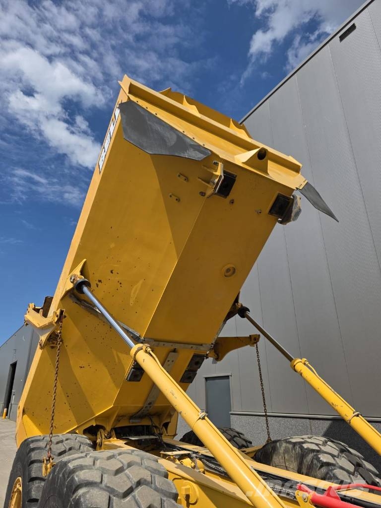 Bell B 25 E Dumper - Knickgelenk