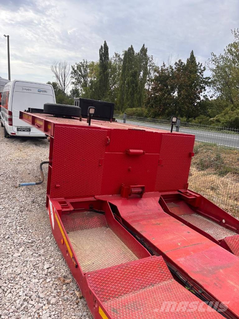 Goldhofer St 2 kamion mentő/ gépszállitó alacsony alvázkeret Poluprikolice za autotransporter