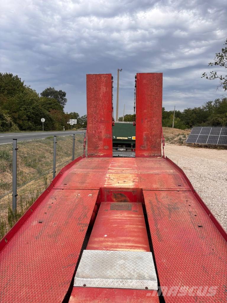 Goldhofer St 2 kamion mentő/ gépszállitó alacsony alvázkeret Poluprikolice za autotransporter