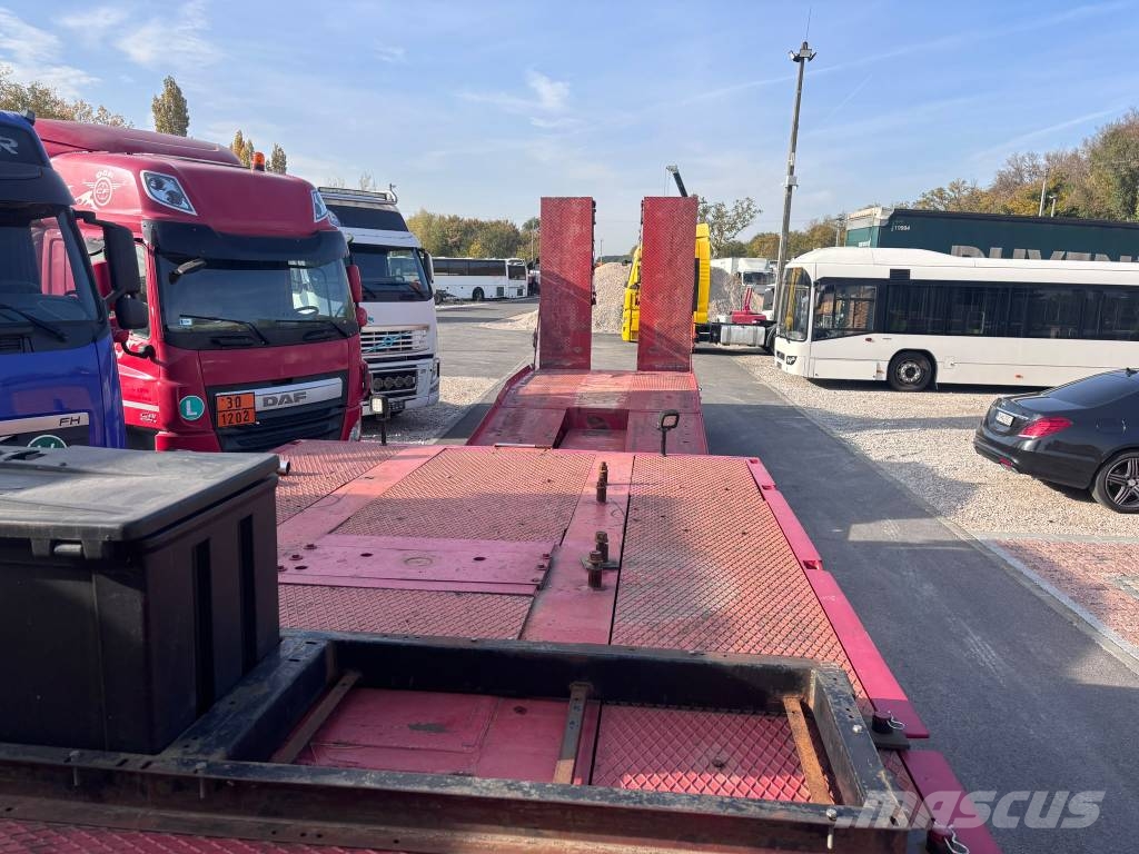 Goldhofer St 2 kamion mentő/ gépszállitó alacsony alvázkeret Semirremolques para transporte de vehículos