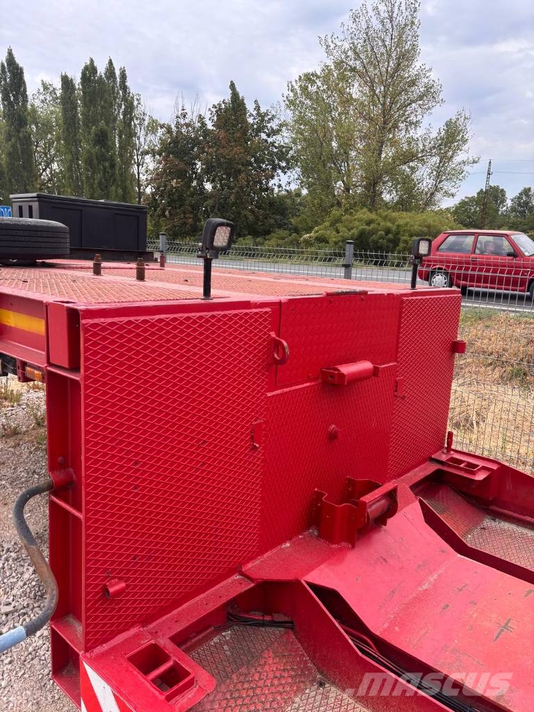 Goldhofer St 2 kamion mentő/ gépszállitó alacsony alvázkeret Poluprikolice za autotransporter