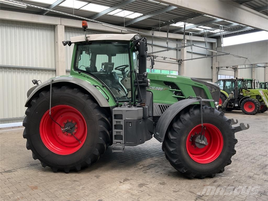 Fendt 828 Profi Plus Трактори