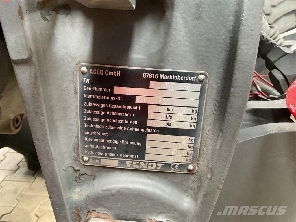 Fendt 828 Profi Plus Трактори