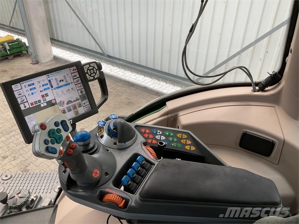 Fendt 828 Profi Plus Трактори