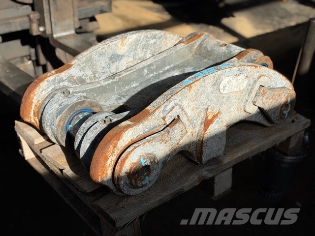 Liebherr R 924 COMPACT TUNEWL ARM BUCKET Utovarne korpe
