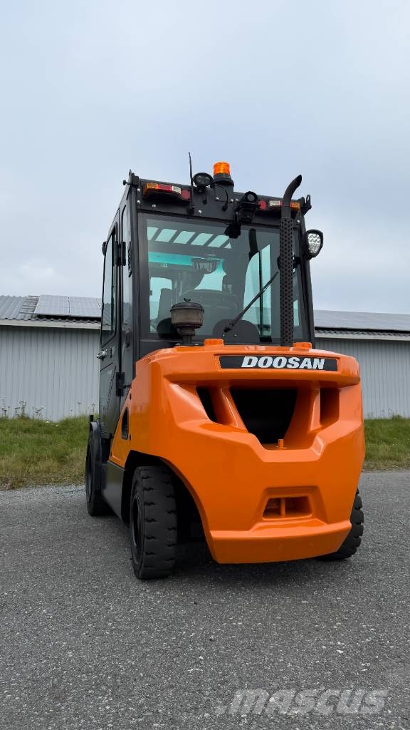 Doosan D35C-7 Dieseltrukki Dieselstapler
