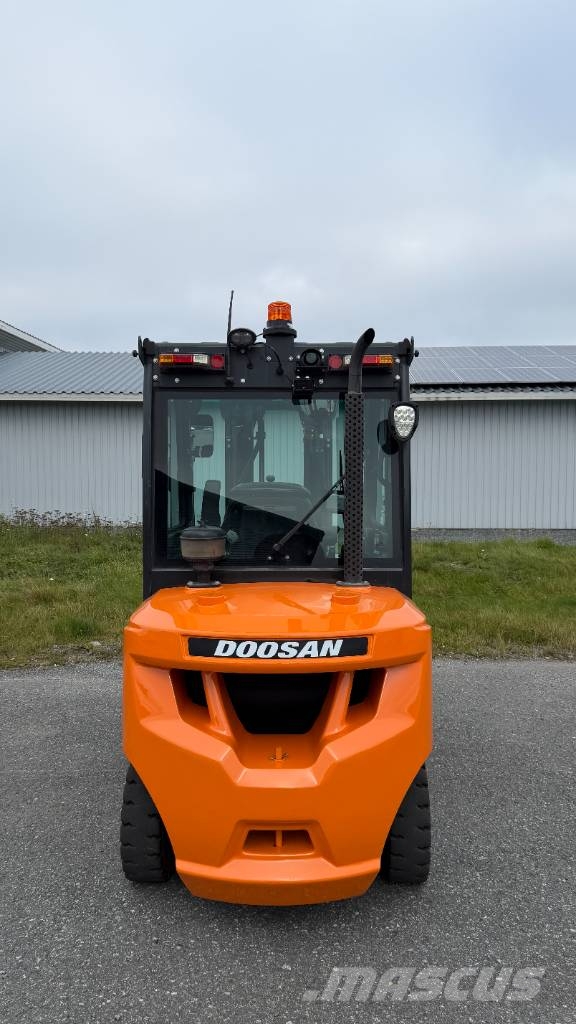 Doosan D35C-7 Dieseltrukki Dieselstapler