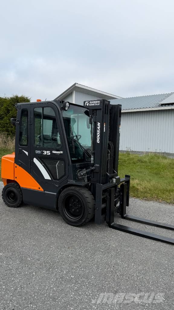 Doosan D35C-7 Dieseltrukki Dieselstapler