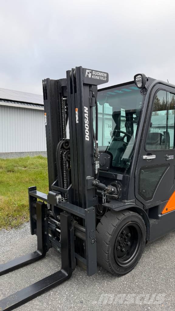 Doosan D35C-7 Dieseltrukki Dieselstapler