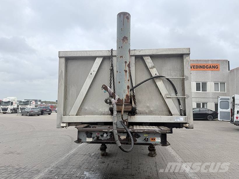 Kel-Berg Tipper / Kipper 31m3 نصف مقطورات قلابة