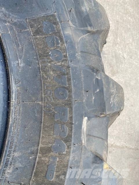 JCB 460/70 R24 MICHELIN XMCL TYRES TO FIT JCB. Tekerlekler