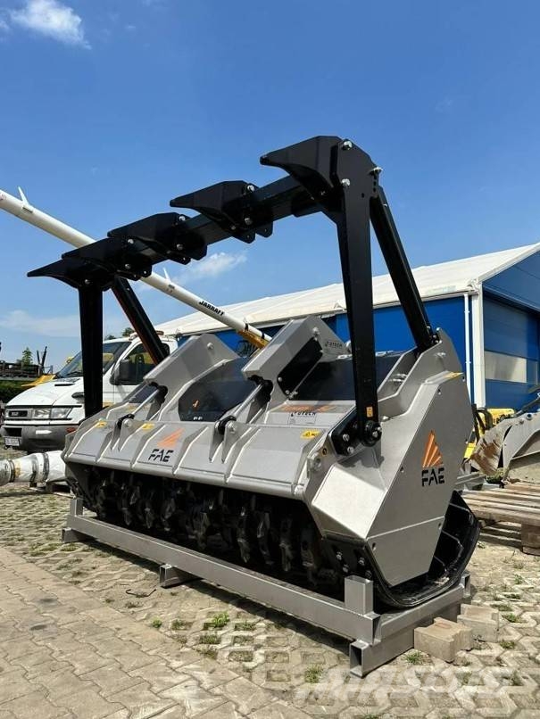 FAE UMM/S-225 ماكينات تقطيع أخشاب الحراجة