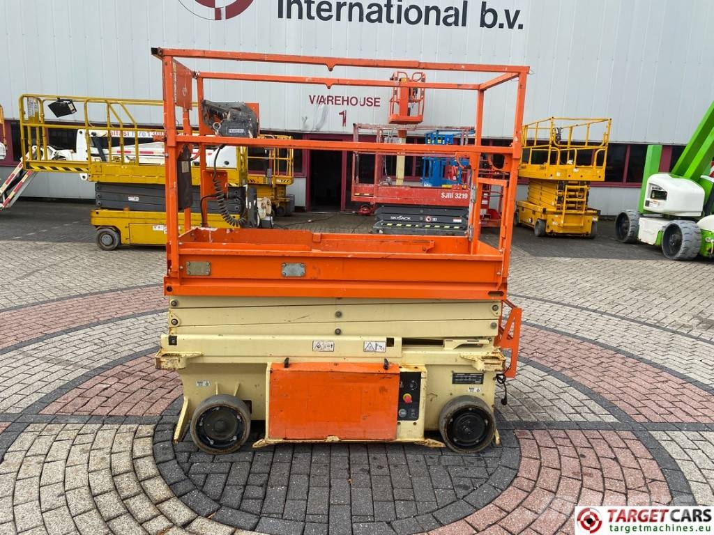 JLG 6RS Electric Scissor Work Lift 779cm DEFECT Schaarhoogwerkers