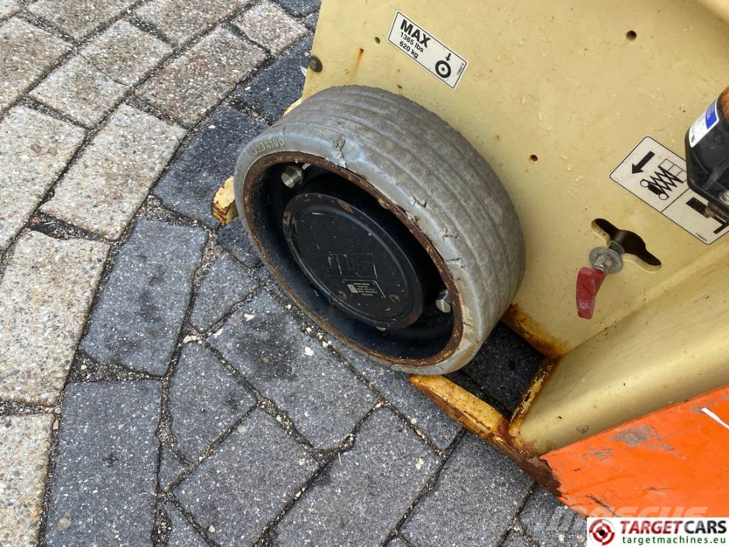 JLG 6RS Electric Scissor Work Lift 779cm DEFECT Schaarhoogwerkers