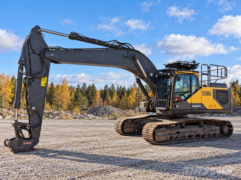Volvo EC 300 EL Tulossa Telakaivukoneet