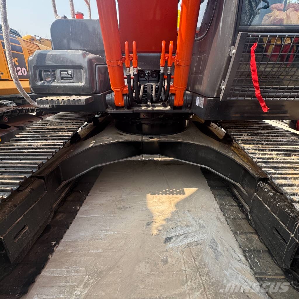 Hitachi ZX 210 Escavadeiras de esteiras