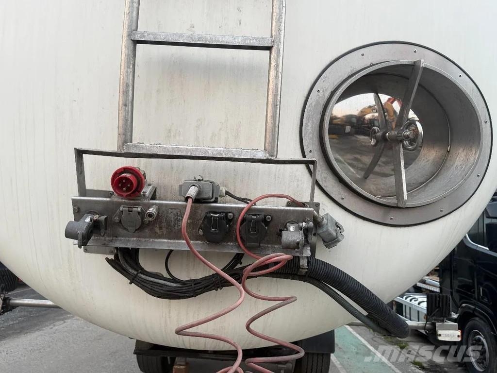 Burg BPO 15-30 RGZXX + RMO MILK 35.300 LITER / RVS TANK Tanktrailer