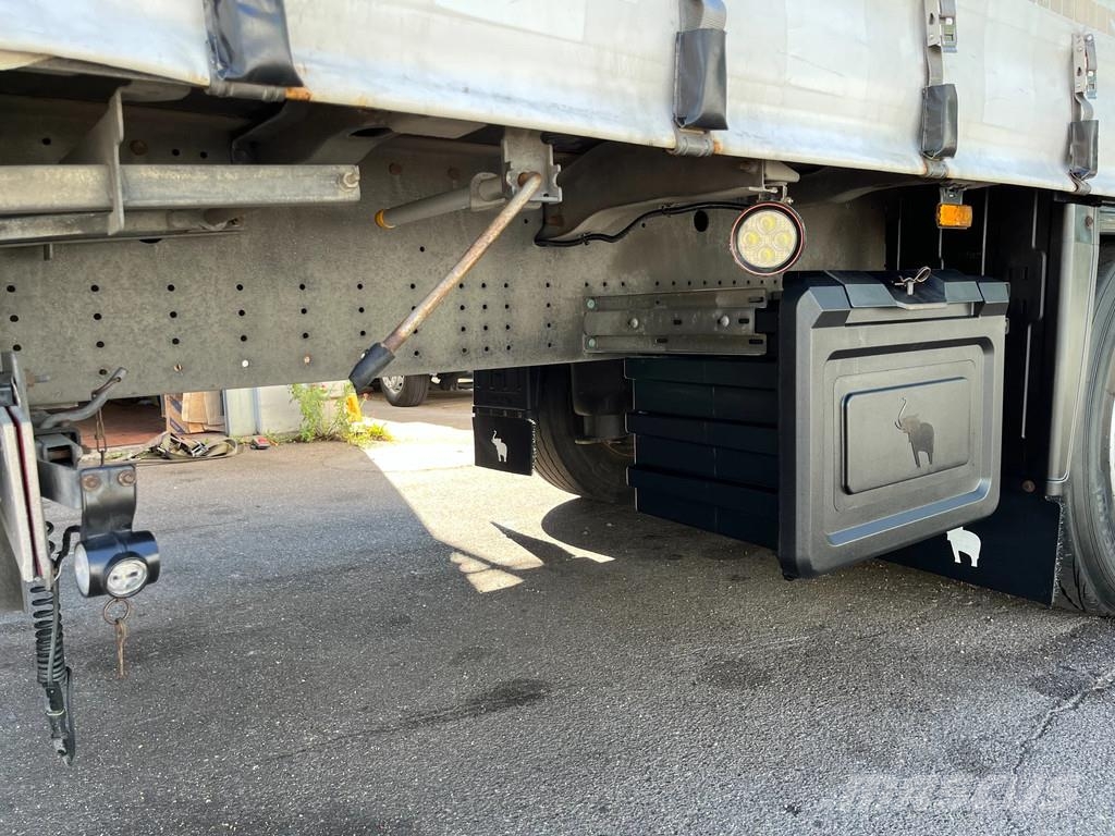 Schmitz Cargobull SCB*S3T 24/L 3 Achs*Spezial-SANH*RUNGENTASCHEN*ver نصف مقطورات بباب جانبي