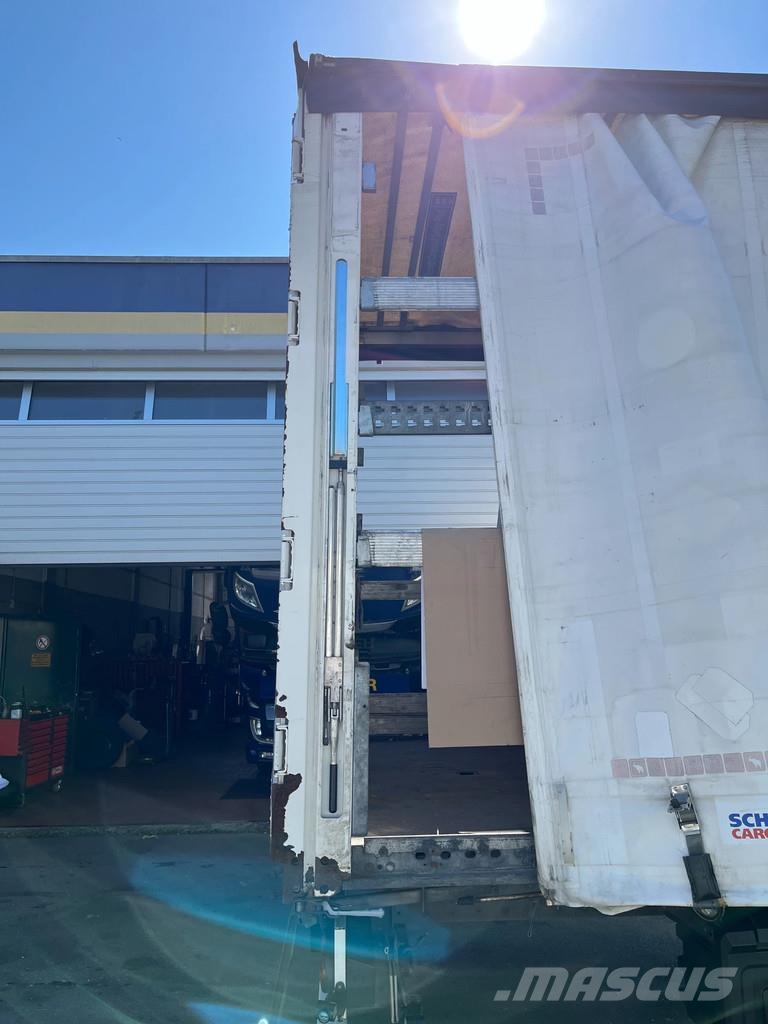 Schmitz Cargobull SCB*S3T 24/L 3 Achs*Spezial-SANH*RUNGENTASCHEN*ver نصف مقطورات بباب جانبي