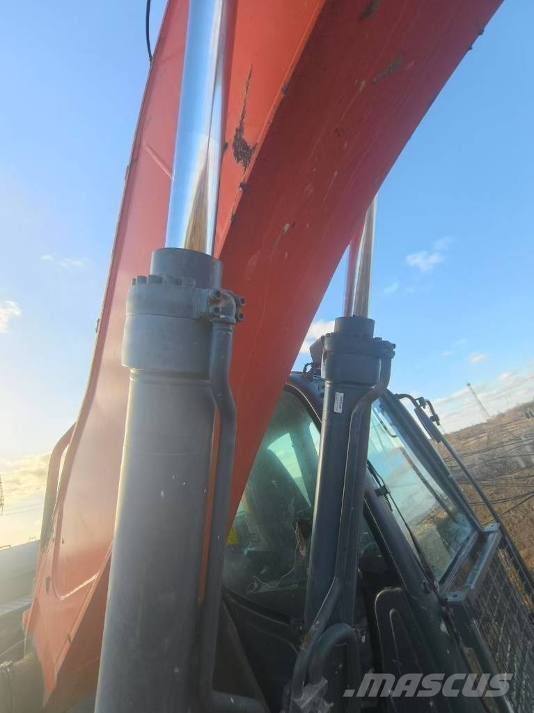 Doosan DX 450 LC-9 水陆两栖挖掘机