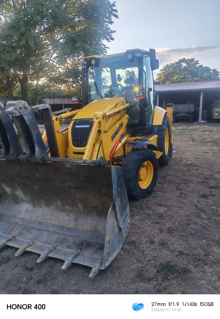 Komatsu WB 93 R-5 Экскаваторы-погрузчики