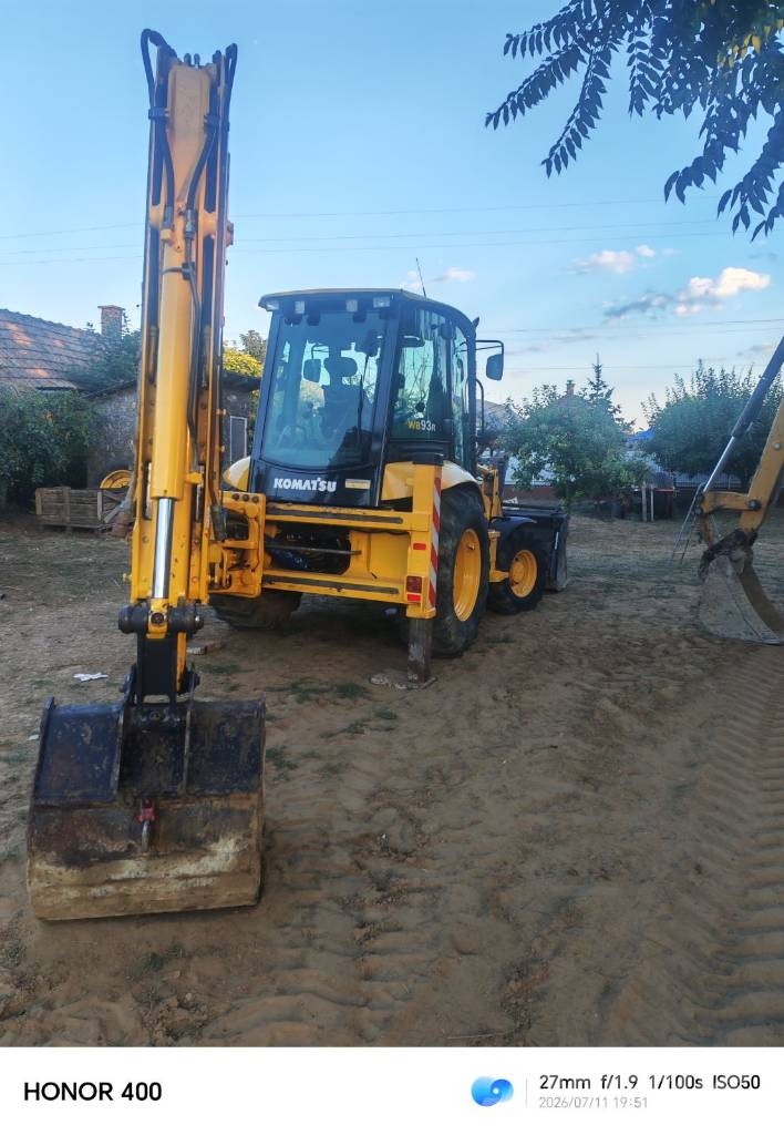 Komatsu WB 93 R-5 Экскаваторы-погрузчики