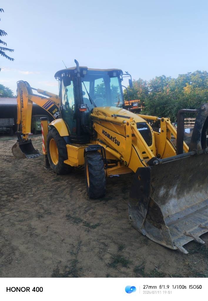 Komatsu WB 93 R-5 Экскаваторы-погрузчики