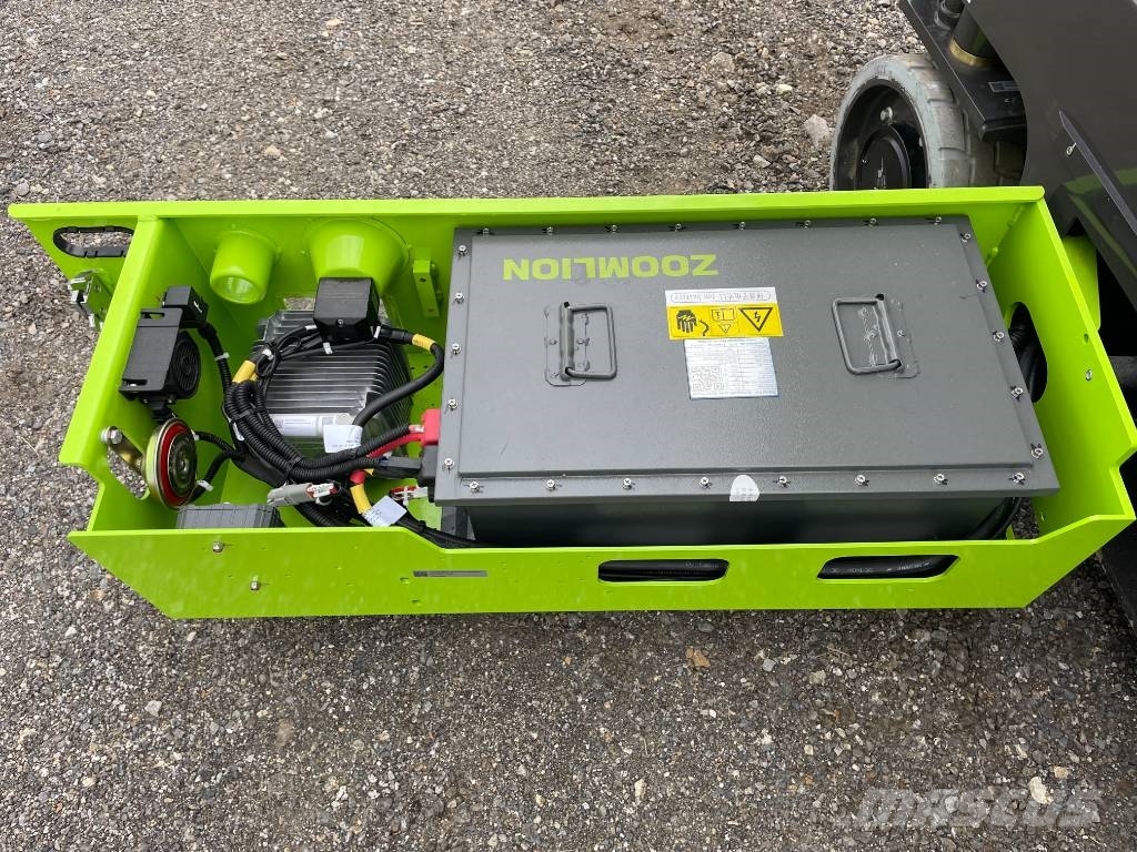 Zoomlion ZS1212AC-Li رافعات مقصية الشكل
