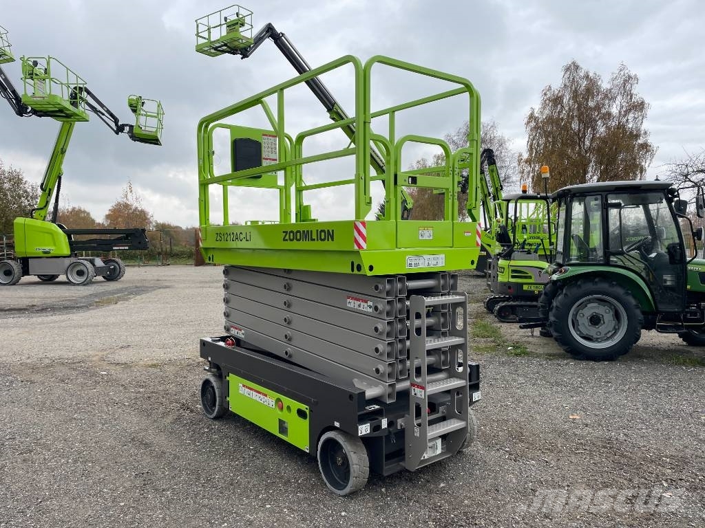 Zoomlion ZS1212AC-Li رافعات مقصية الشكل