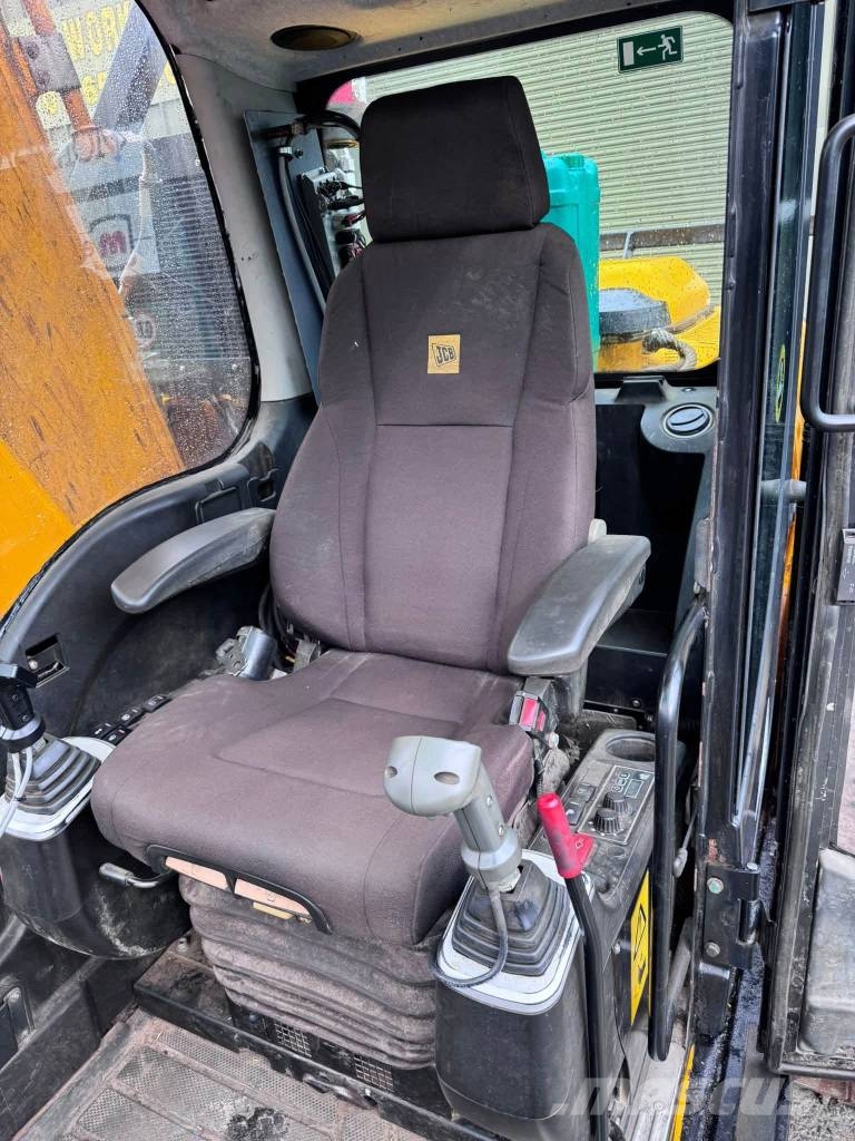 JCB JS220 Harvester Conversion Harvesterit