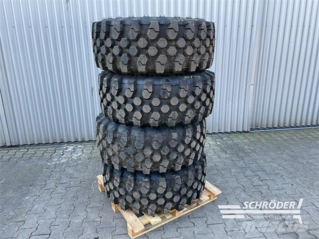 CAT KOMPLETTRÄDER 400/70 R20 | MICHELIN Спарені колеса