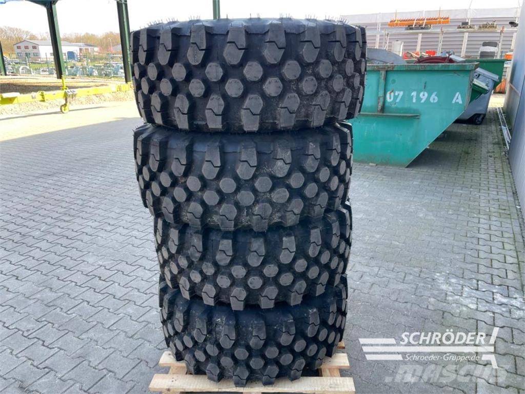 CAT KOMPLETTRÄDER 400/70 R20 | MICHELIN Спарені колеса
