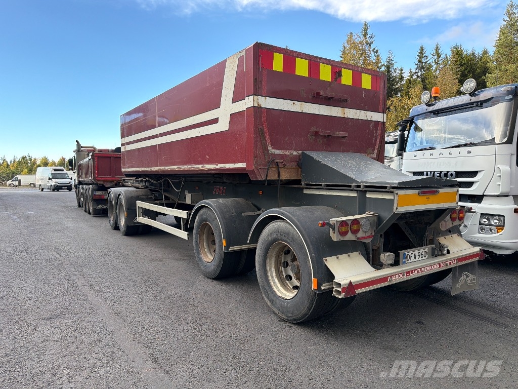 Sisu Polar 550 10x4 Fullerilla ダンプ