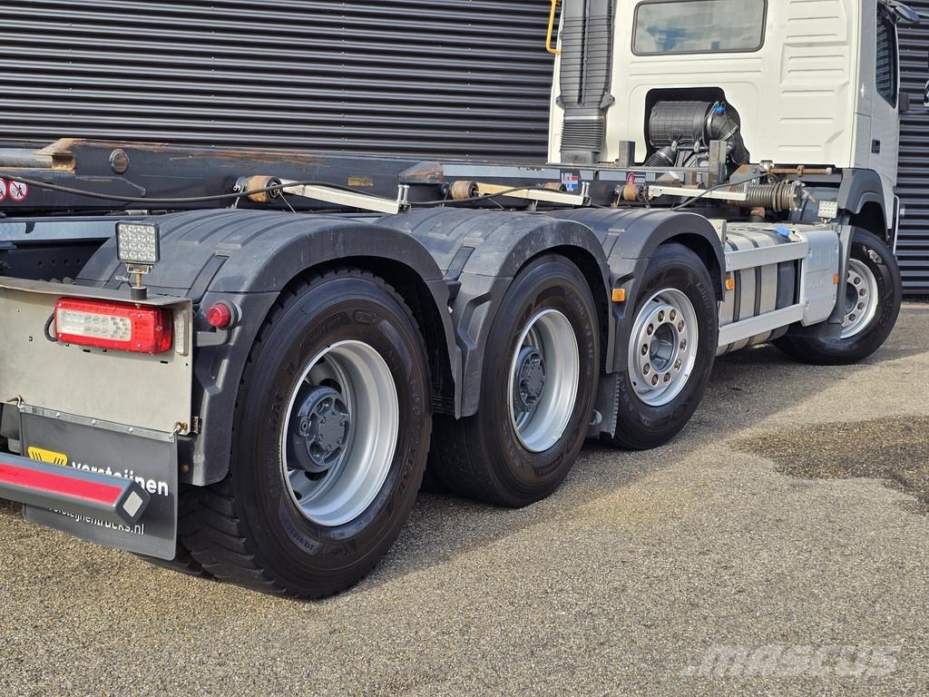 Volvo FMX 470 8x4 / 30t KABEL - CONTAINER SYSTEEM Hook lift trucks