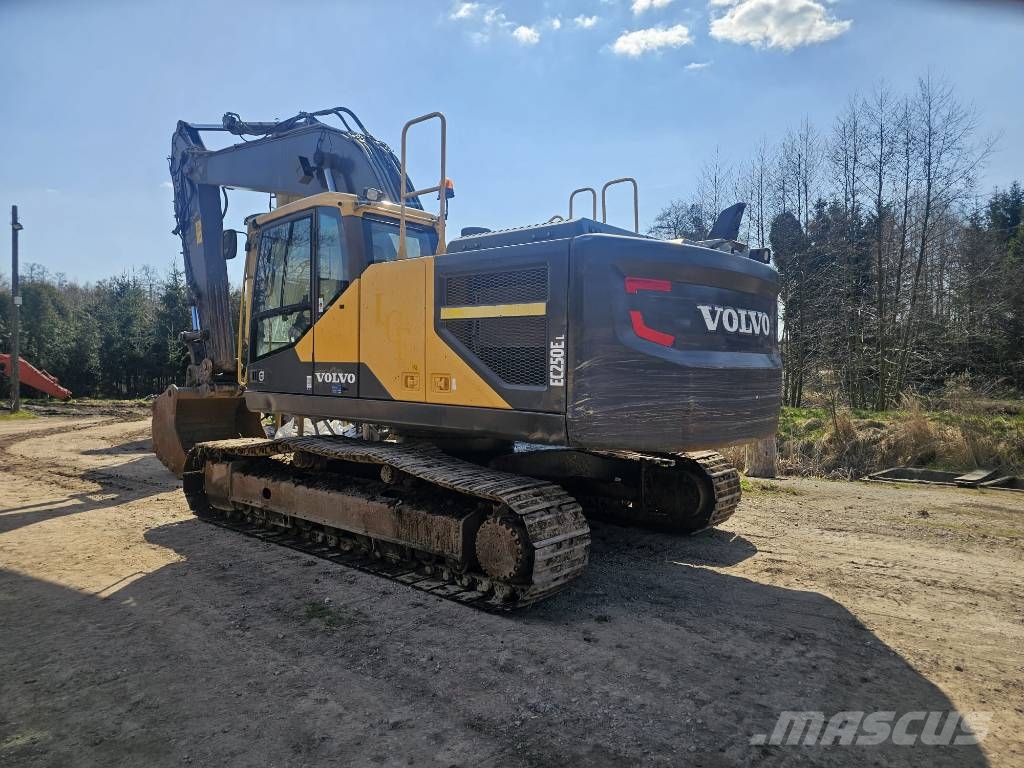 Volvo EC 250 EL Excavadoras sobre orugas