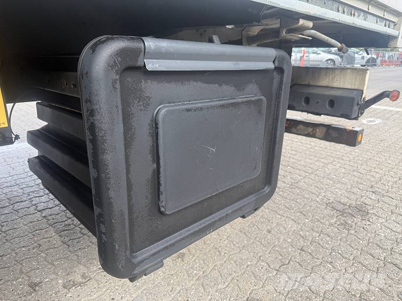 Schmitz Cargobull Boxtrailer / Kofferauflieger Box body semi-trailers