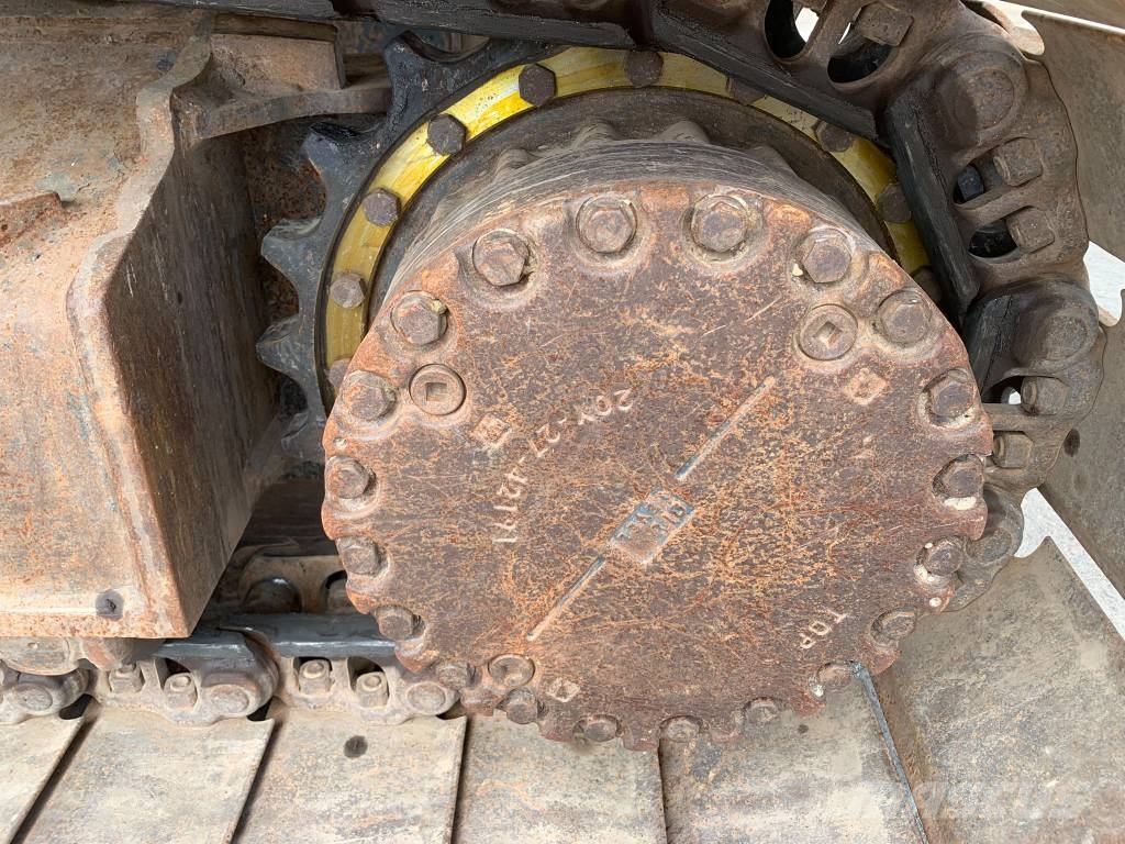 Komatsu HB 215 LC Bagri goseničarji