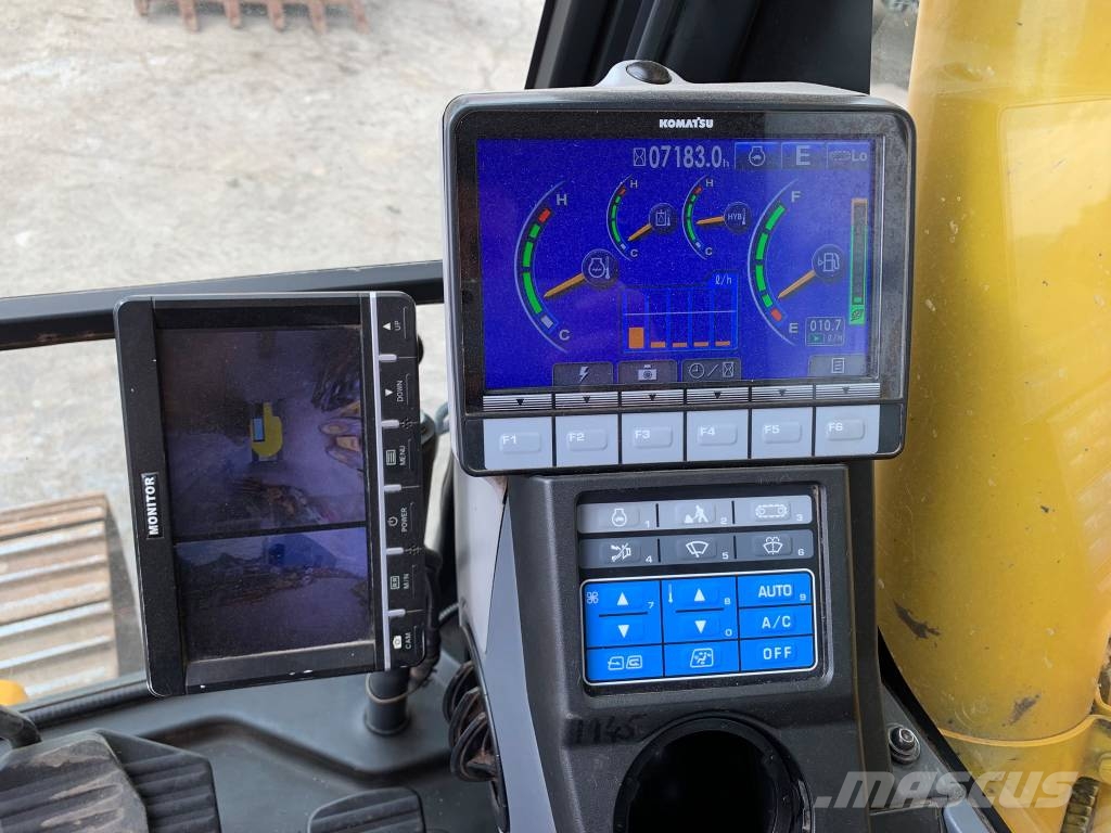 Komatsu HB 215 LC Bagri goseničarji