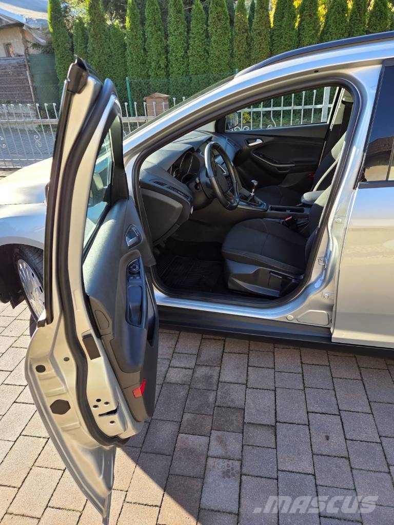 Ford Focus Henkilöautot