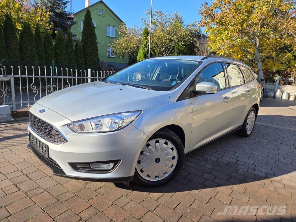 Ford Focus Henkilöautot